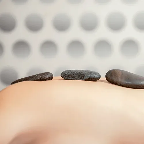 Masaje con piedras calientes en Spa Belgrano